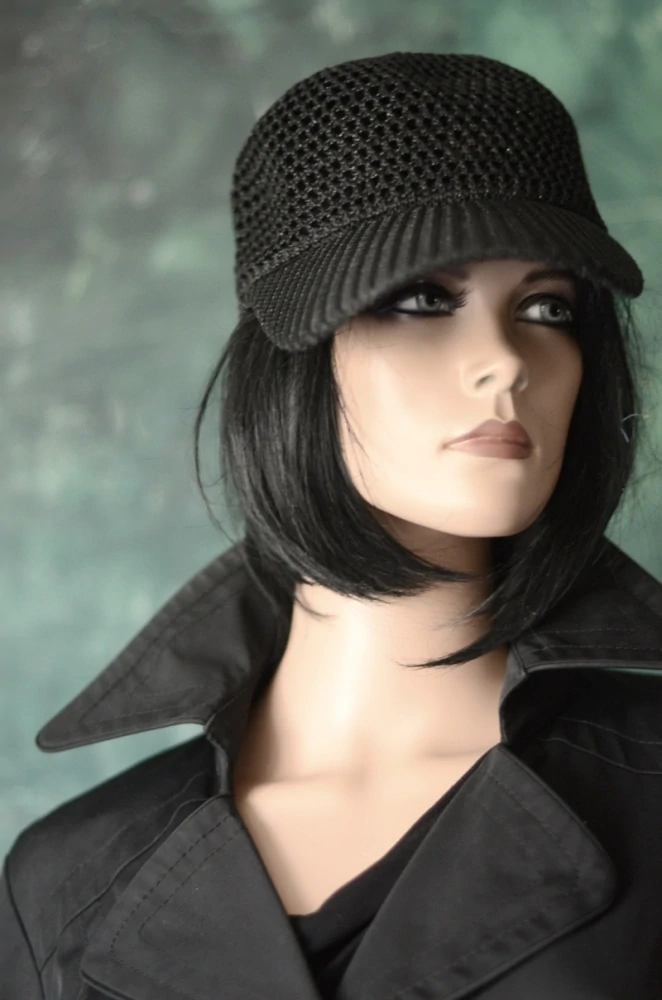 Chic kšiltovka | model v černé