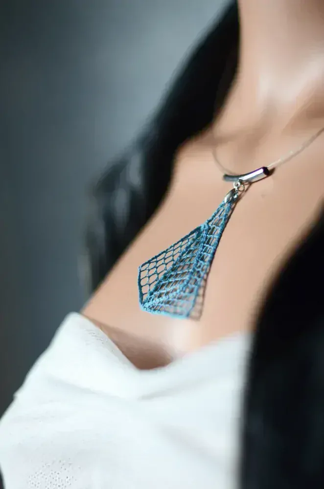 Éterický i umělecký VI.