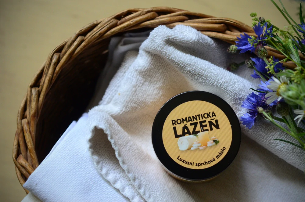 Luxusní sprchové máslo "Romantická lázeň"