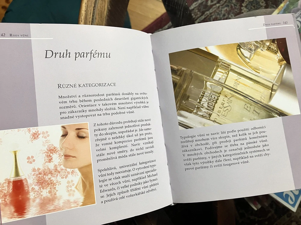 "Parfém" | kniha