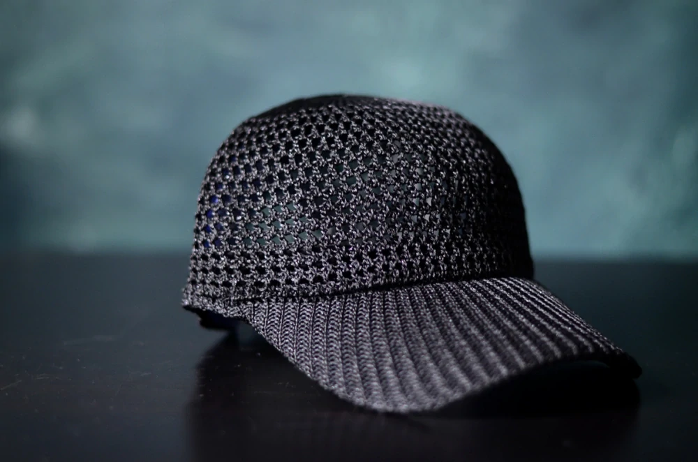 Chic kšiltovka | model v černé