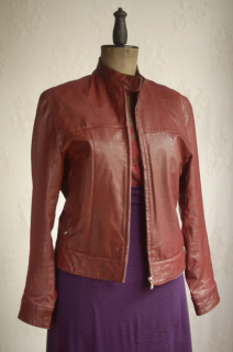 Pozitivní stárnutí této krásné kožené bundy