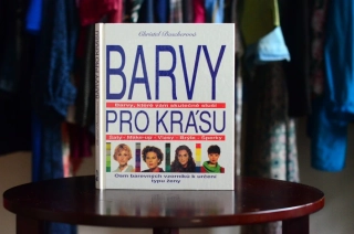"Barvy pro krásu" | kniha